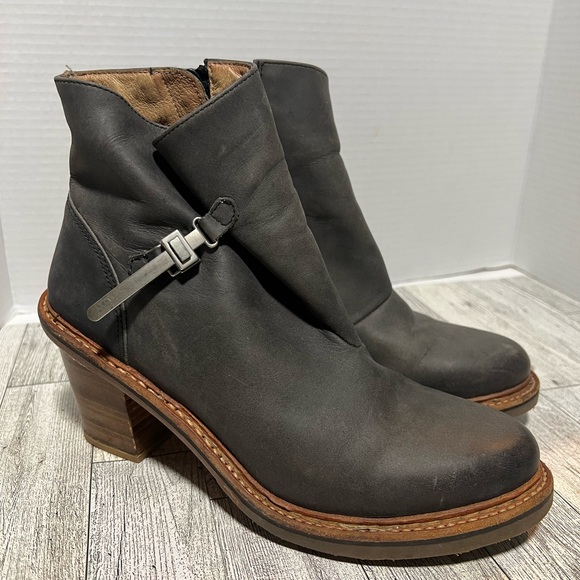 Neosens Ankle Boots heeled leather Spain size 38-7 - Picture 3 of 15